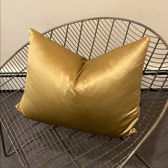 Custom satin gold / brass decorative pillow - Picture 3 of 4